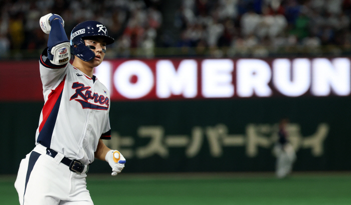 I felt that I lacked skills. There are a lot of things to reflect on. After the 2nd inning in the bottom of the 9th inning, Kim Joo-won hit a tie home run...King Hold's nightmarish Korean match that Kim Seo-hyun wanted to meet