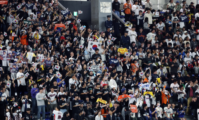 I felt that I lacked skills. There are a lot of things to reflect on. After the 2nd inning in the bottom of the 9th inning, Kim Joo-won hit a tie home run...King Hold's nightmarish Korean match that Kim Seo-hyun wanted to meet
