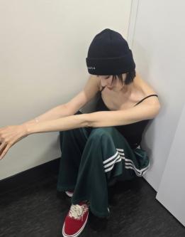 Lee Da-hee, hip beanie with skinny ribs...'You're so skinny' 