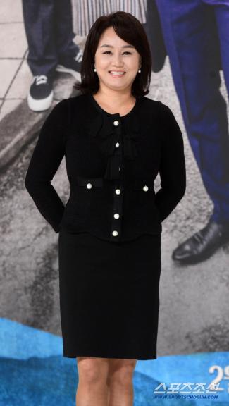 Lee Kyung-sil is inundated with criticism about the egg business. Why? I'm number four, but it's more expensive than number one