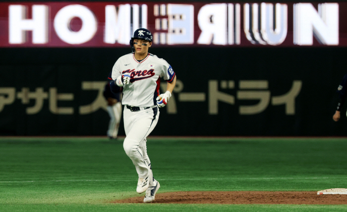 Miracle tie solo shot Kim Joo-won's tearful press conference. My maternal grandfather didn't go to the funeral and stayed in Japan