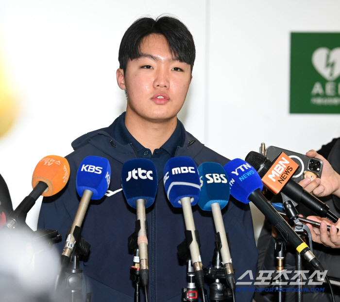  Jung Woo-joo's questioning attack by reporters