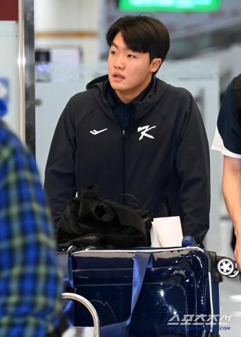  Jung Woo-ju returns home after the Korea-Japan match