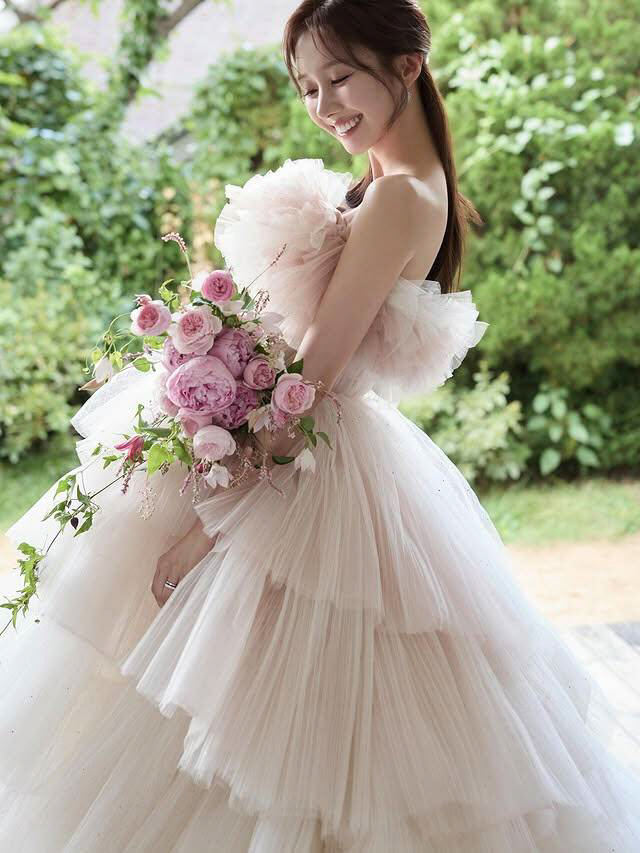 LCK master Yoon Subin will be the bride of December...♥The bride-to-be is warm and sweet