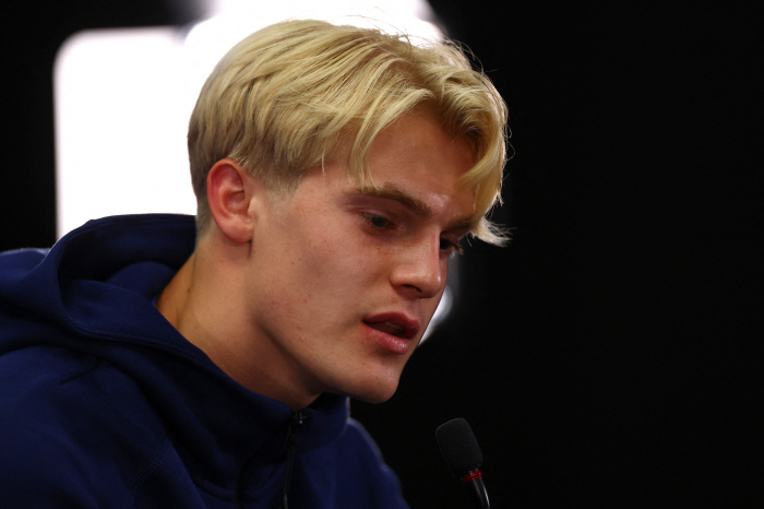 Tottenham's super-emergency. It exploded and went off againHandsome top prospect → SON attachment doll core of the midfield, sighing at the departure of his injury