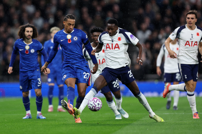 Tottenham's super-emergency. It exploded and went off againHandsome top prospect → SON attachment doll core of the midfield, sighing at the departure of his injury