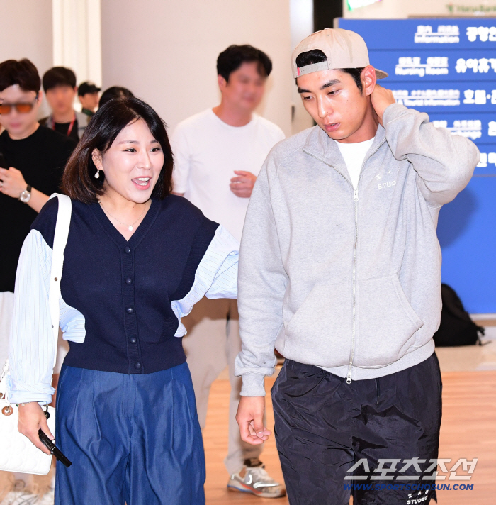 The average FA pitcher's ransom for six years is 5 to 6 billion? What the hell is going on with the KBO League? 