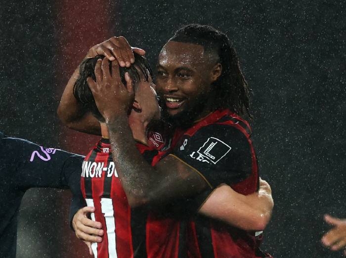 Europe 1st tier surprise reveal! Tottenham without Son Heung-min's absence, it's possible soonSON-class two-footed recruitment green light → It is difficult to prevent transfer due to buyout