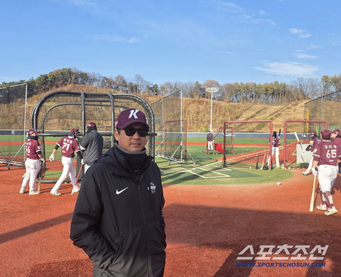 I thought he was a nice, local uncle style, but he was the Grim Reaper from hell You don't have enough training?