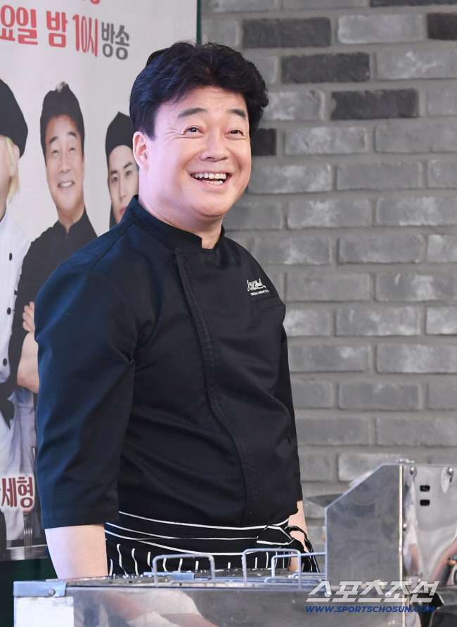 Paik Jongwon Returns to TV Through MBC’s ‘Chef of Antarctica’ Amid Ongoing Controversies