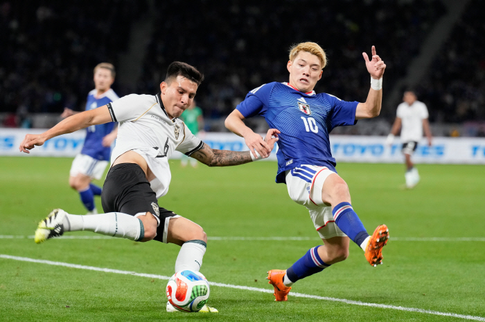  Japan was strong, celebrating Bolivia's 30th green onion in Moriyasu's 100th match...A Match 3 in a row