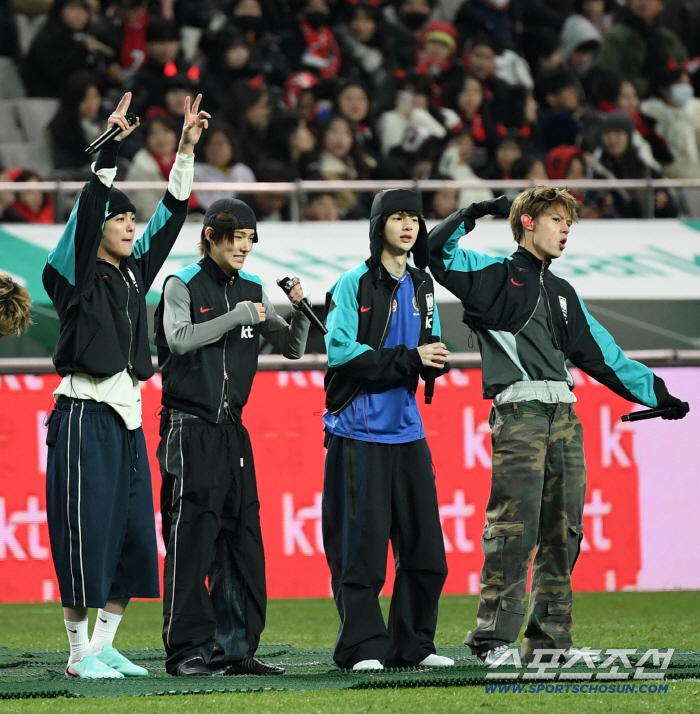  Cortis Seoul World Cup Stadium gets hotter
