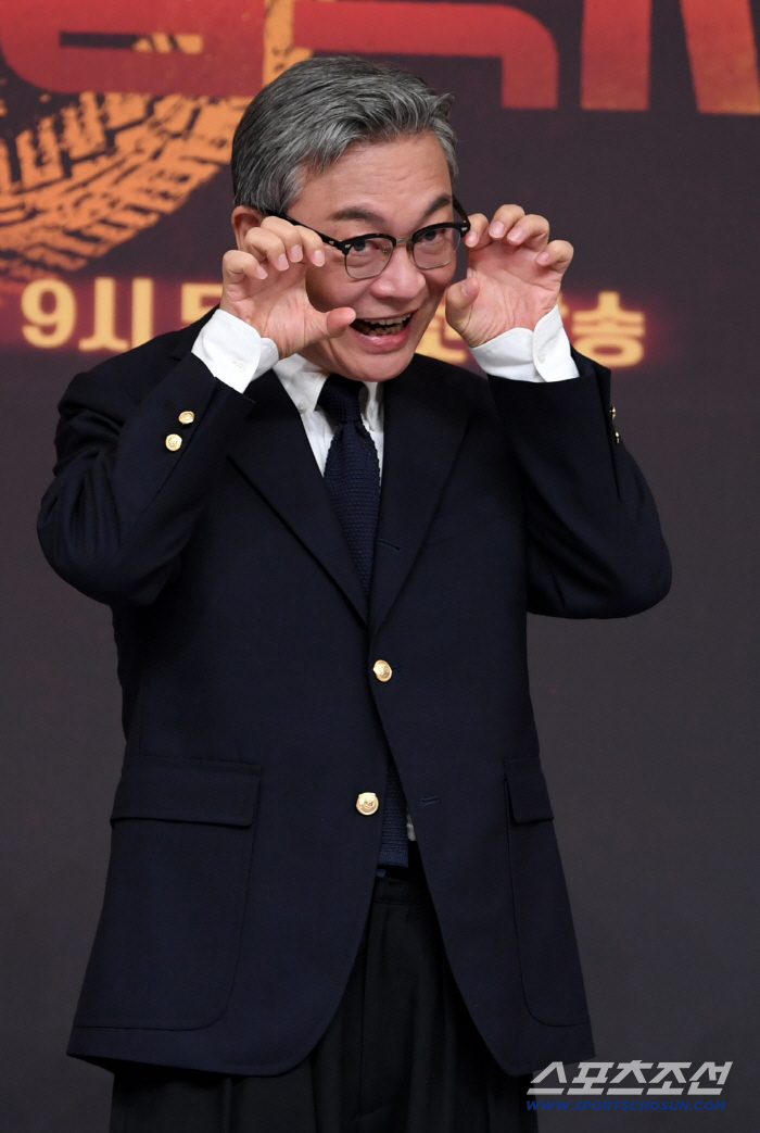  Kim Eui Sung, cute