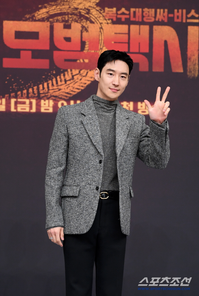  Lee Jehoon's promotion