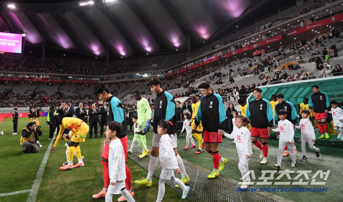  South Korea's national soccer team failed to make it to the box office