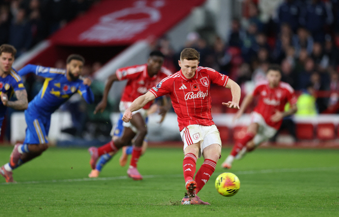Player like Park Ji-sung during Ferguson's surprisingly praised butterfly effect, setting a minimum transfer fee of 190 billion won for the pandemic