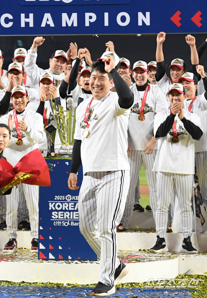 Exciting Kim Hyun-soo's Samgukji LGMyeong. Doosan Romantic. KT Silly → What is the best value for Kim Hyun-soo