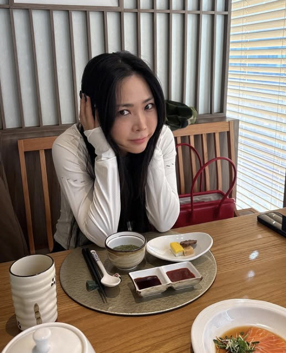 I've washed away the rumor of discord Honey J ♥ Jungdam, 3rd anniversary bouquet stationery for 300 more years