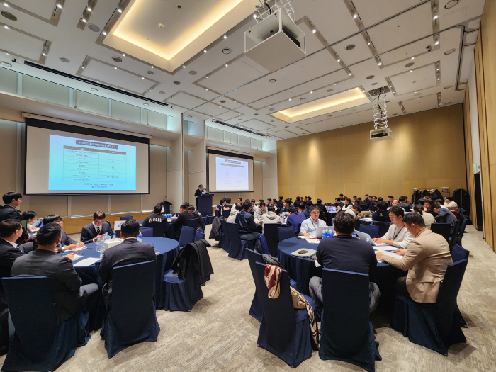 The last team's surprise choice, Ahn Chi-hong, goes to Kiwoom as the first overall pick in the second draft! 