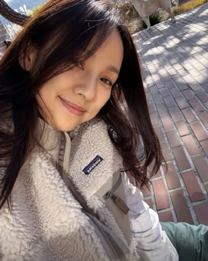 Lee Hyo-ri opened a yoga center and her face line changedYour bare face is overwhelming