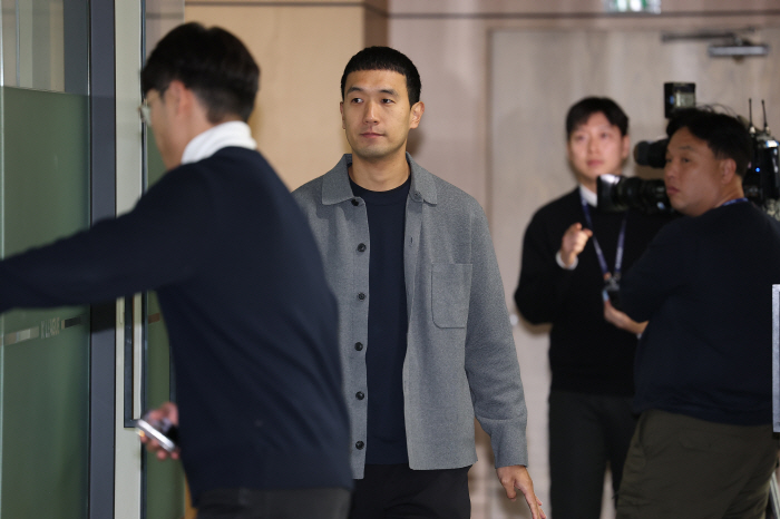  Racist Professional Federation Punishment Committee, Slant Aytanos Coach → Suspended 5 games  fined 20 million won