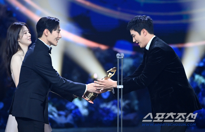  Ahn Jung Hyun's happy moment