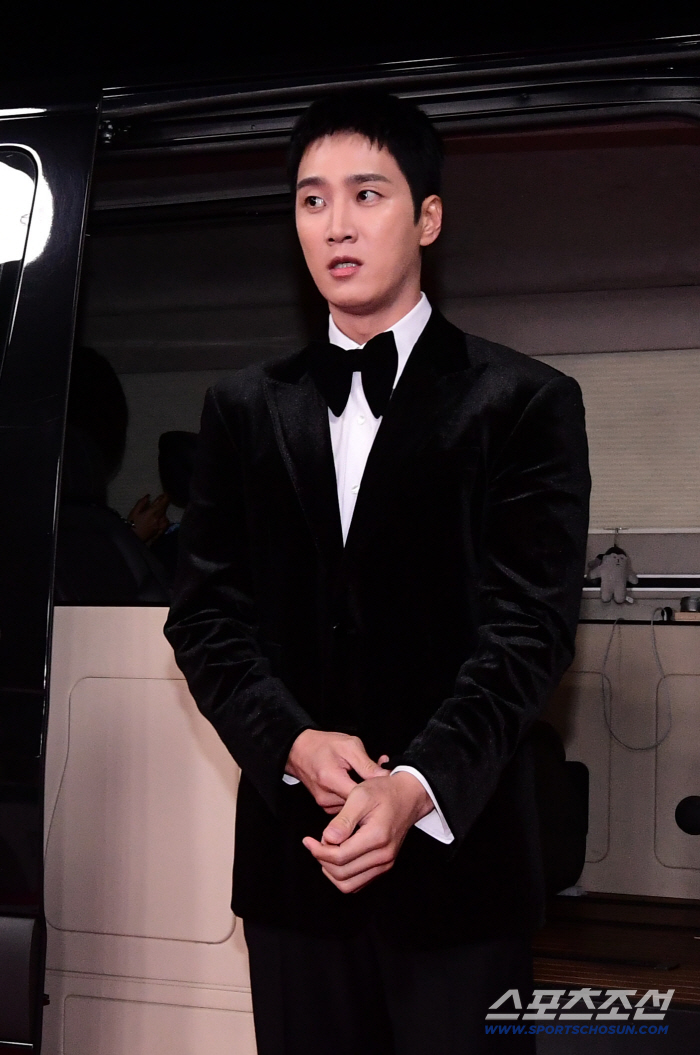  Ahn Jung Hyun's nervous heart