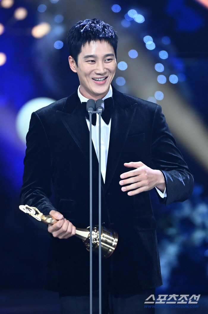  Ahn Jung Hyun's really surprised expression