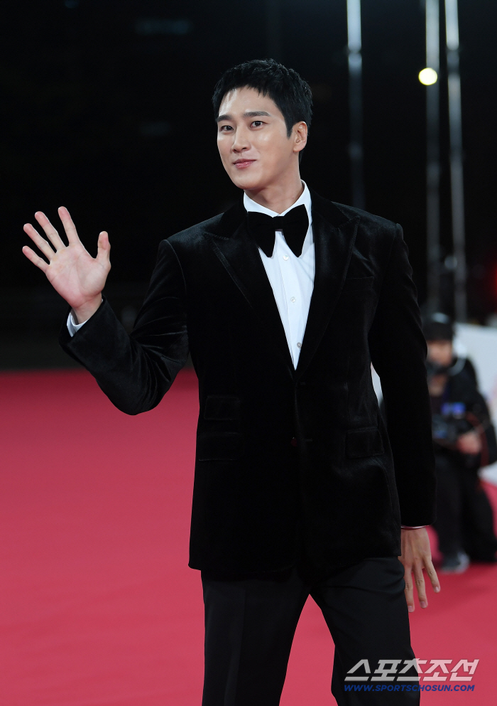  Ahn Soohyun is perfect