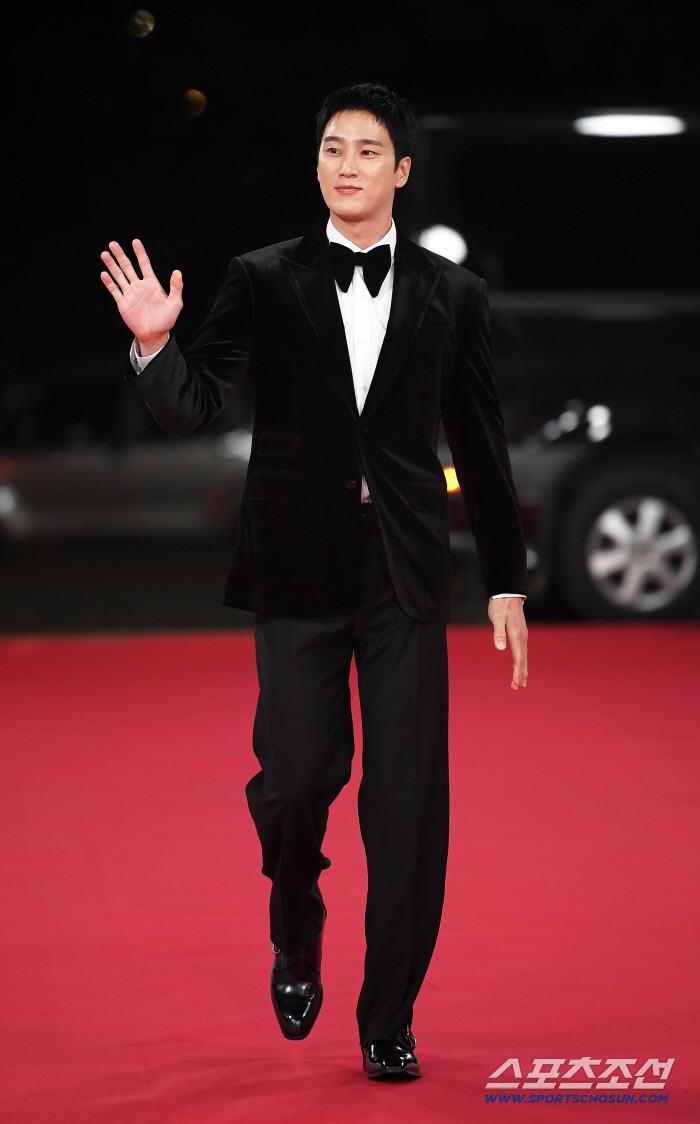  Ahn Soohyun's perfect figure