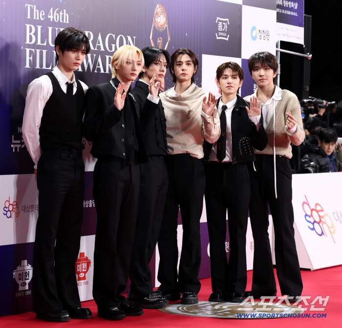  Boy Next Door, Blue Dragon Film Awards. I'm excited