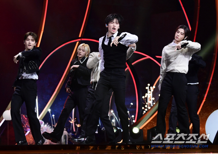  Boy Next Door Powerful Celebration Stage