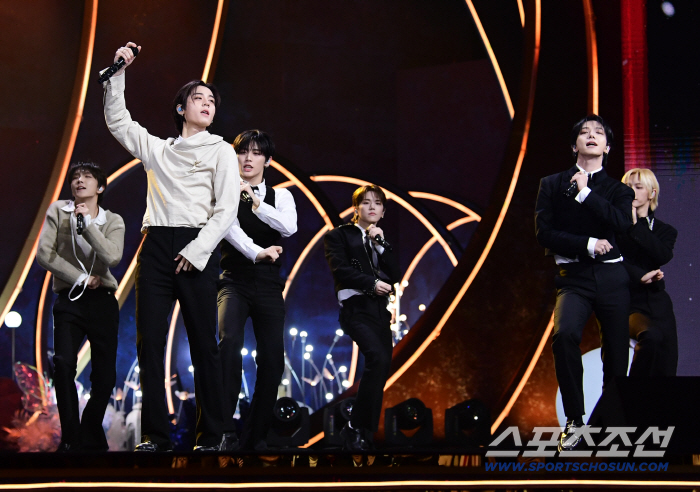  BoyNext Door Blue Dragon Film Awards Spectacular Celebration Stage