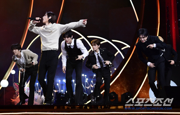  BoyNext Door Blue Dragon Film Awards Spectacular Stage