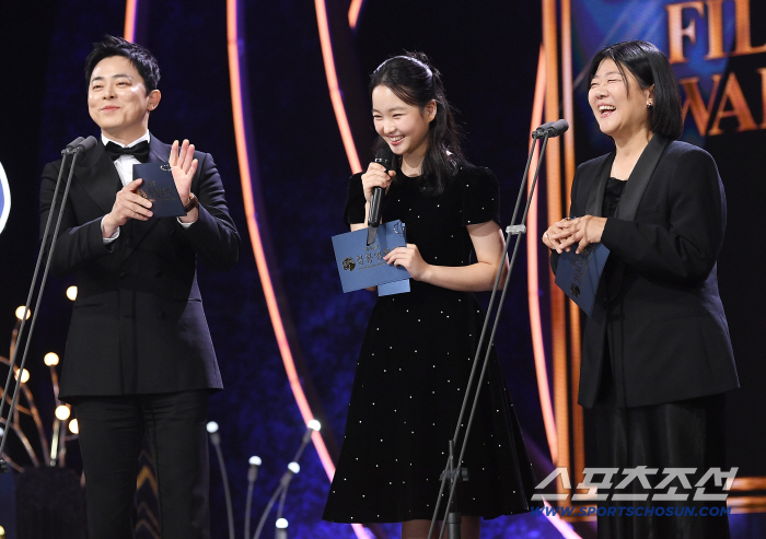  Cho Jungseok, Choi Yuri, Lee Jungeun, zombie daughter is the best