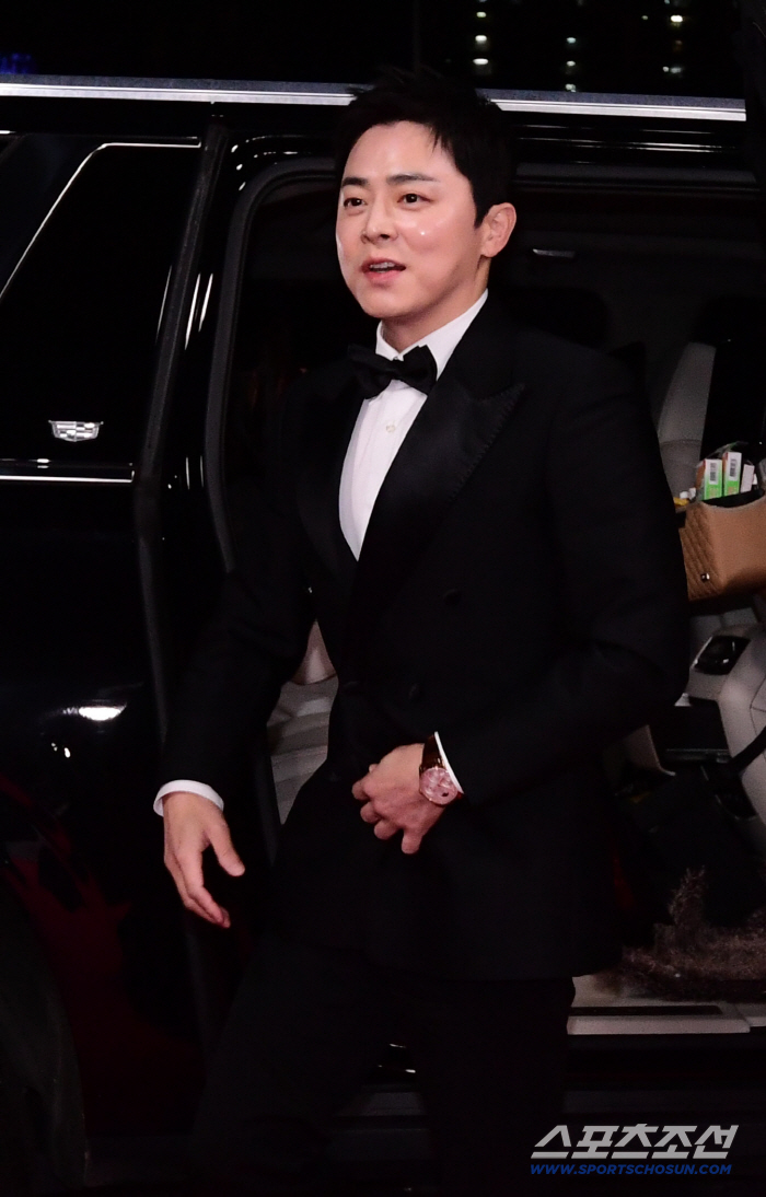  Cho Jungseok's excitement