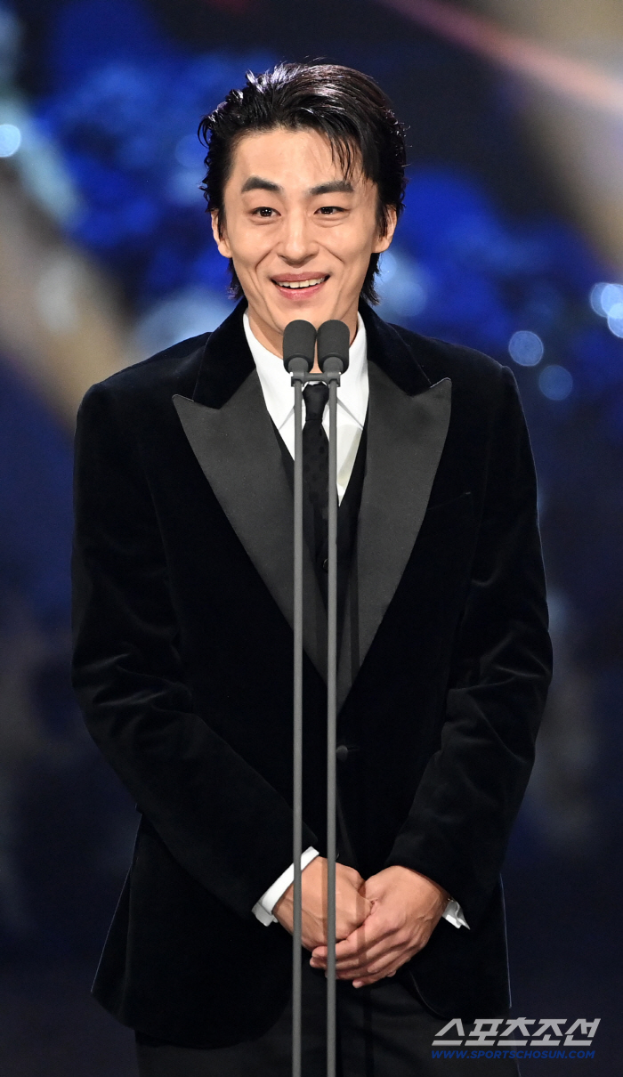  Exchange of words. Today's pleasant talk