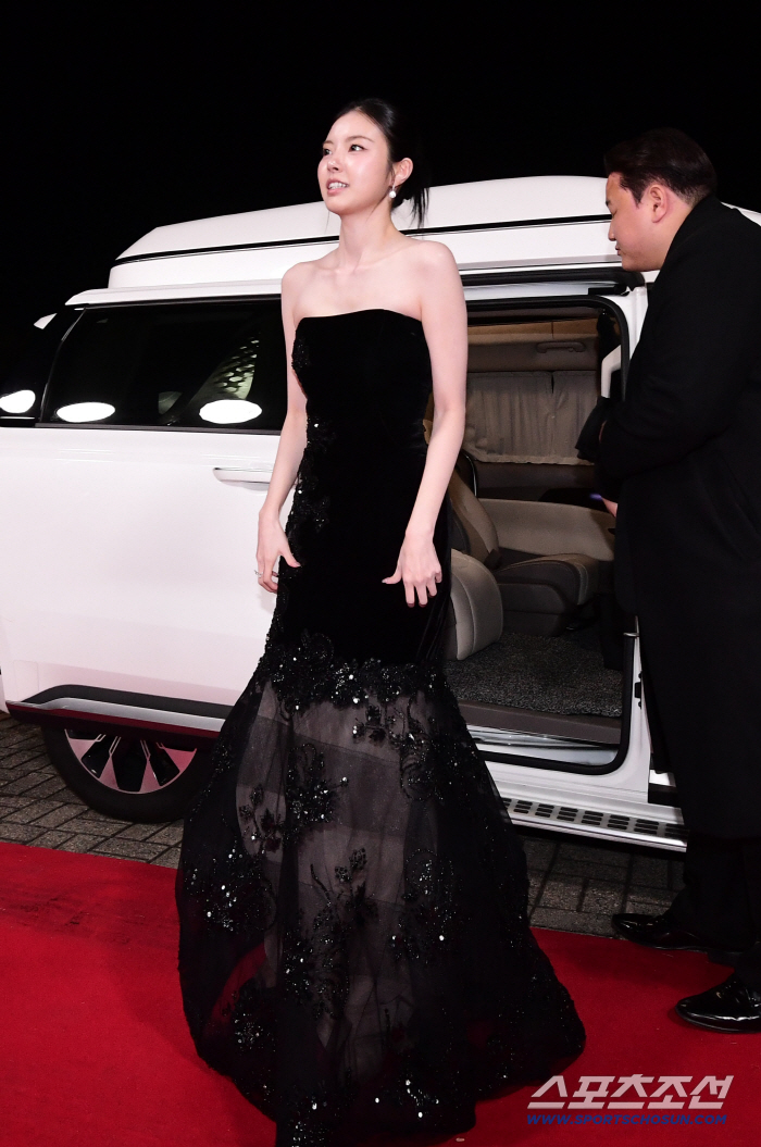  Hong Yeji's heart flutters