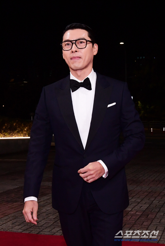  Hyun Bin, the perfect man