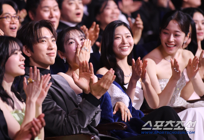  I can't believe Park Jihyun's call for Best Actress!