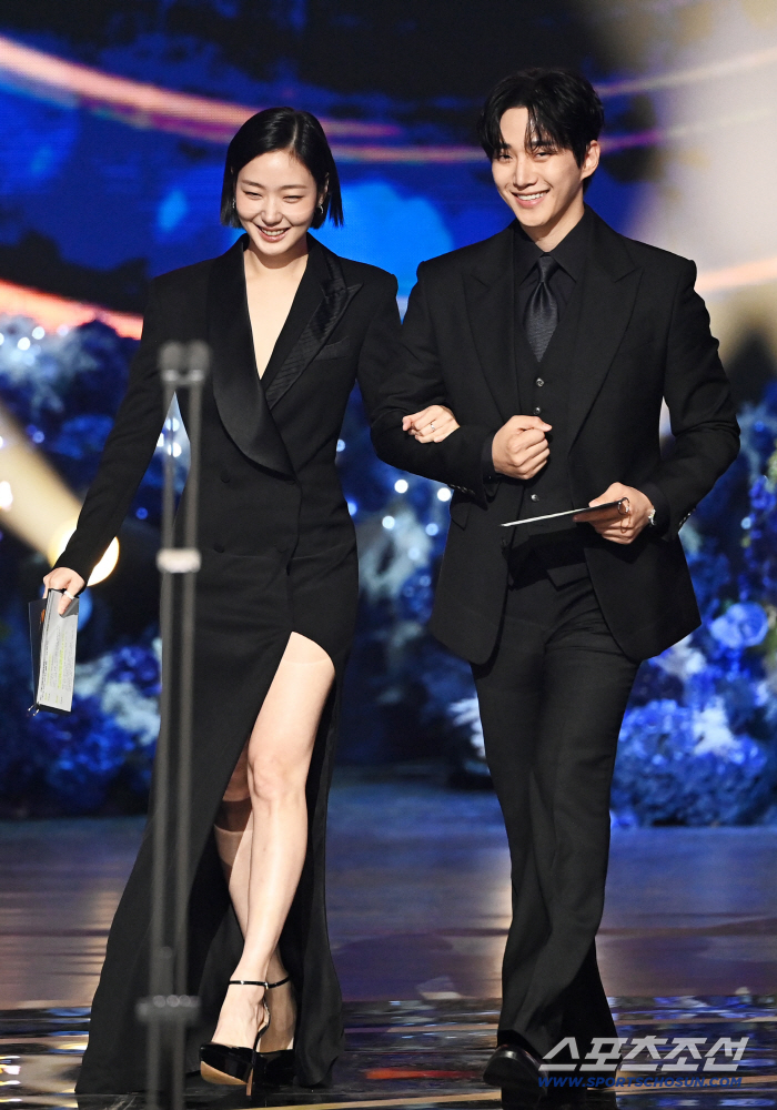  Kim Goeun, Junho, lovely
