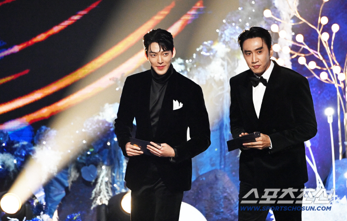  Kim Woo Bin's exciting moment