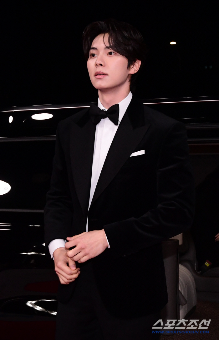  Lee Chaemin, master of Rocco