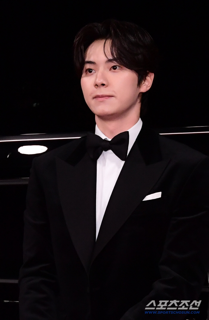  Lee Chaemin's exciting moment