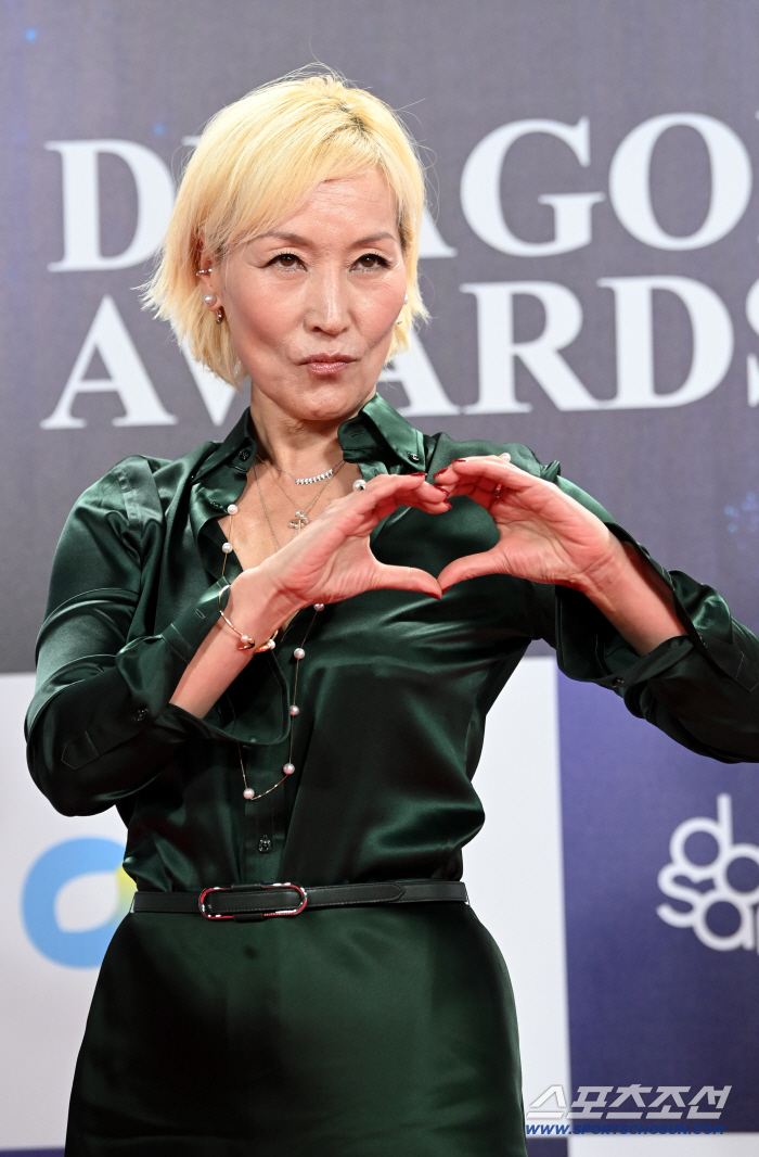  Lee Hyeyoung, charismatic heart