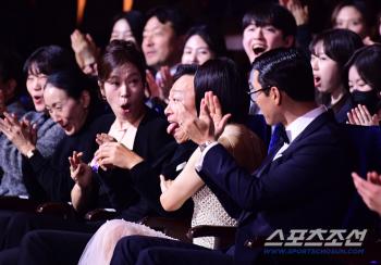  Lee Seong-min's Surprised Blue Dragon Film Award for Best Supporting Actor