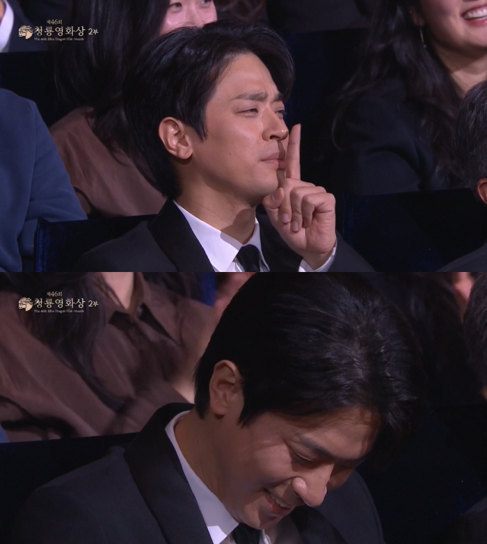 Park Jung-min’s Emotional Stage With Hwasa Sparks Massive Buzz at the 46th Blue Dragon Film Awards