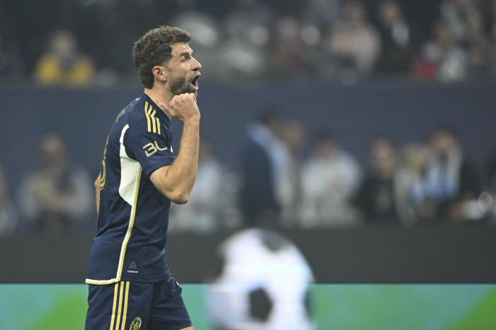 Hey, watch out! Kazan's Miracle Victim Müller Official Recognition of War to Son Heung-min LAFC, SON Boohang stops it and it's over!