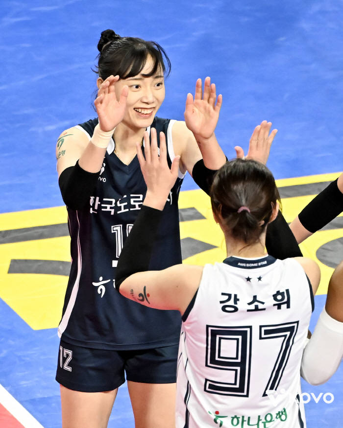 Leading 1R for the first time in 15 years → 8 consecutive wins...I'm in my 15th year as a professional, but I have high expectations for director Libero. 