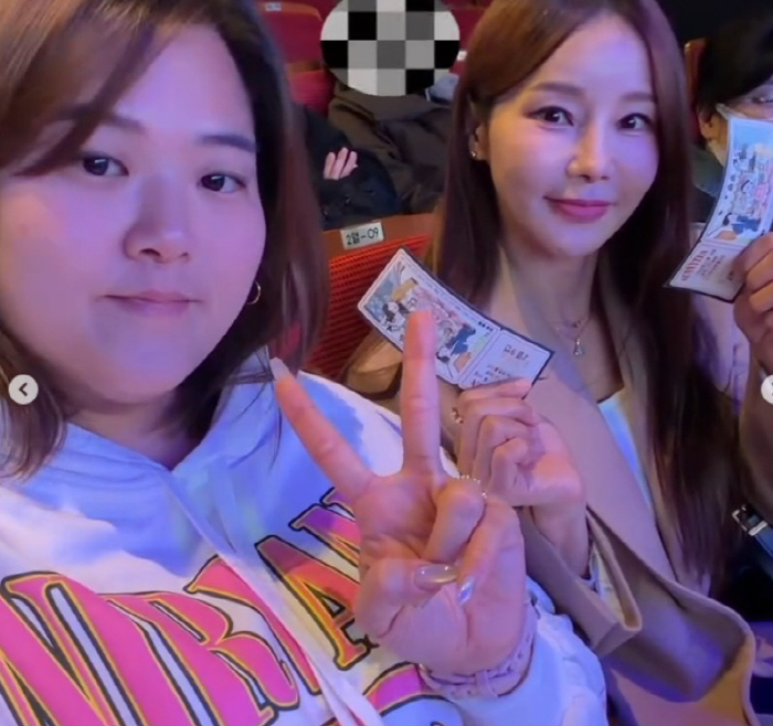 Mina met again with her sister-in-law who was rumored to be at odds...♥Ryu Philip's dining room, the standard of internal affairs